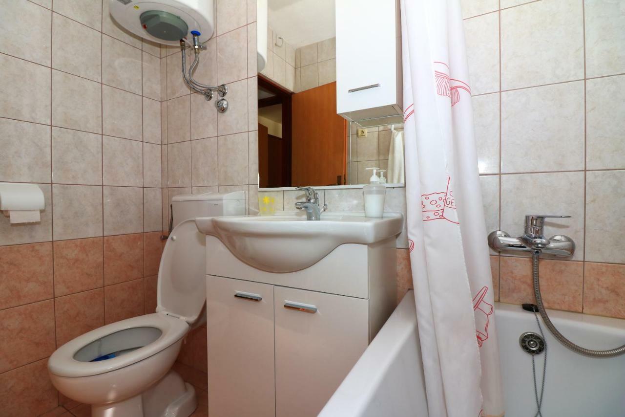 Apartments Slađana Jezera Ngoại thất bức ảnh