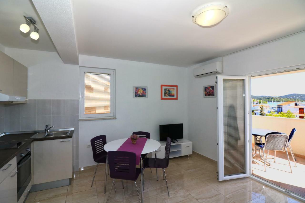 Apartments Slađana Jezera Ngoại thất bức ảnh