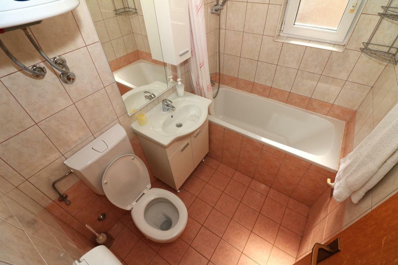 Apartments Slađana Jezera Ngoại thất bức ảnh
