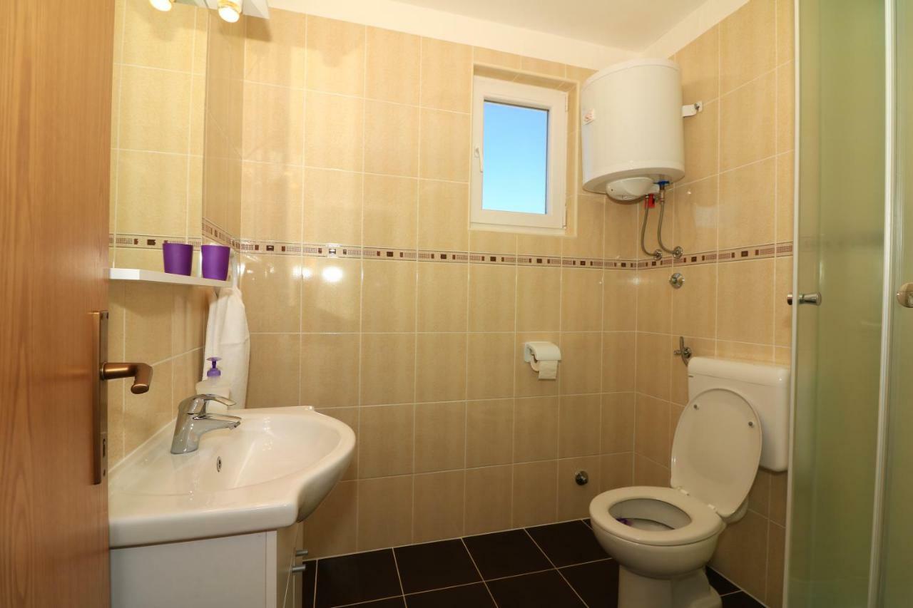 Apartments Slađana Jezera Ngoại thất bức ảnh