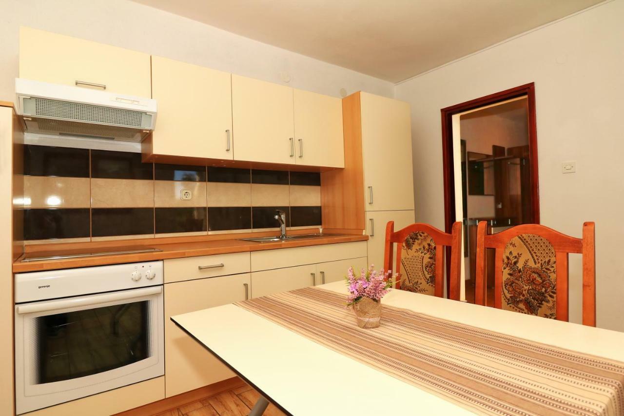 Apartments Slađana Jezera Ngoại thất bức ảnh